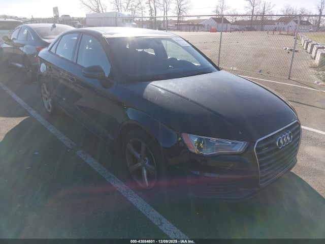 2015 AUDI A3 WAUBFGFF1F1072823 Photo 0