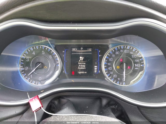 43884675 :رقم المزاد ، 1C3CCCAB7HN508345 vin ، 2017 Chrysler 200 Limited Platinum مزاد بيع