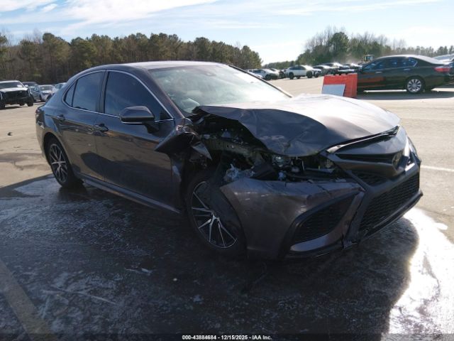 2022 TOYOTA CAMRY 4T1T11AK2NU698932