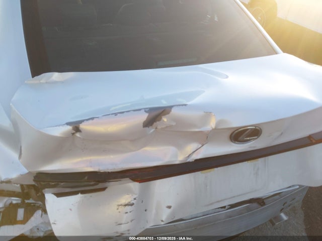 43884703 :رقم المزاد ، JTHCA1D20P5123546 vin ، 2023 Lexus Is 300 مزاد بيع