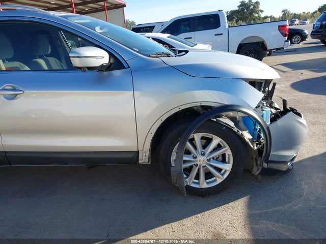 JN1BJ1CPXJW105148 Nissan ROGUE SPORT
