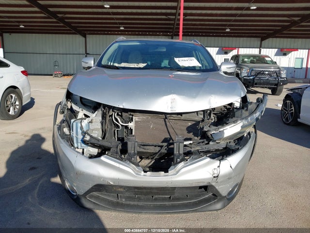 JN1BJ1CPXJW105148 Nissan ROGUE SPORT
