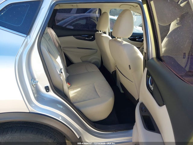 JN1BJ1CPXJW105148 Nissan ROGUE SPORT