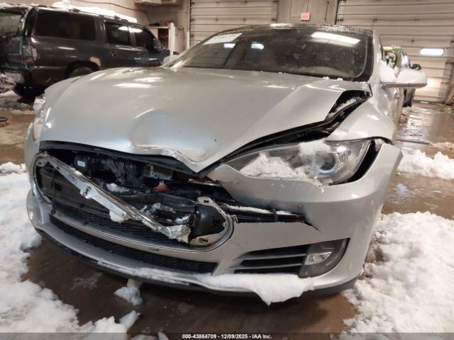 2014 TESLA MODEL S 5YJSA1H14EFP29829 Photo 5