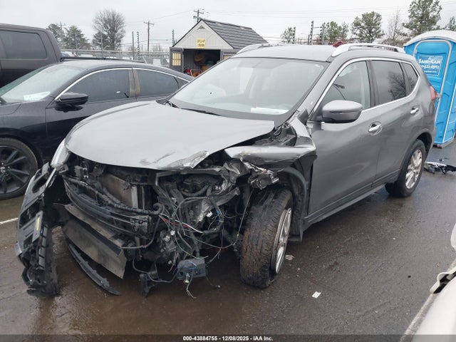 2018 Nissan Rogue Sv მანქანა იყიდება აუქციონზე, vin: KNMAT2MV1JP608308, აუქციონის ნომერი: 43884755