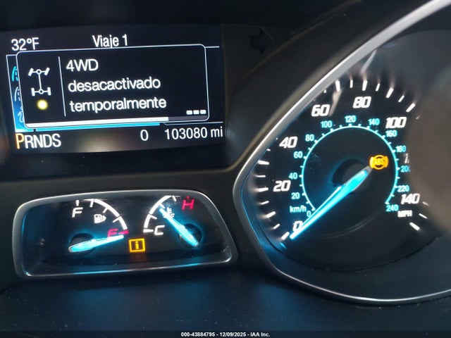 43884795 :رقم المزاد ، 1FMCU9J94EUD92740 vin ، 2014 Ford Escape Titanium مزاد بيع