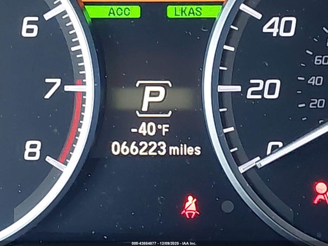 2018 Acura Ilx Premium Package/technology Plus Package მანქანა იყიდება აუქციონზე, vin: 19UDE2F70JA006817, აუქციონის ნომერი: 43884877