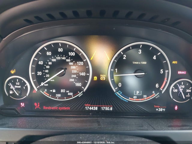 Продаж на аукціоні авто 2015 Bmw X5 Xdrive35d, vin: 5UXKS4C53F0J99022, номер лоту: 43884983