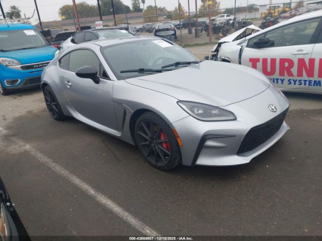 2024 TOYOTA GR86 JF1ZNBE13R8758439