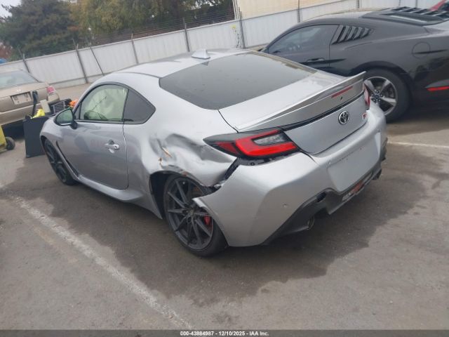 2024 TOYOTA GR86 JF1ZNBE13R8758439 Photo 2