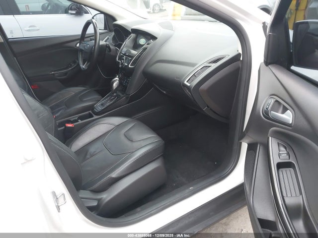 Ford Focus Titanium 2017 1FADP3N2XHL239192 Image 5