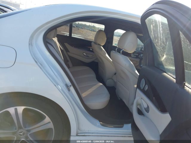 2017 MERCEDES-BENZ E 300 WDDZF4JBXHA272810 Photo 7