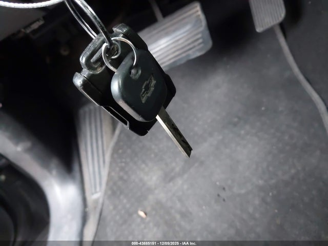Chevrolet l83 - sidi: spark ignited direct injection, vvt: variable valve timing, afm, e85 max, alum 2018 1GNSCHKC6JR129774 Image 11
