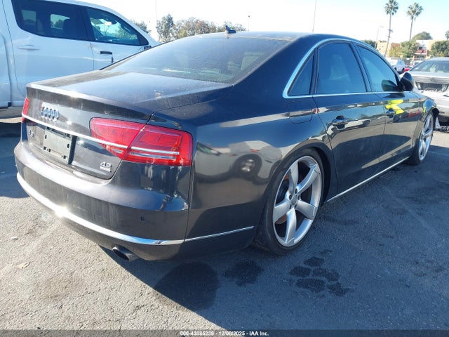 2011 AUDI A8 WAUAVAFD1BN000811 Photo 3