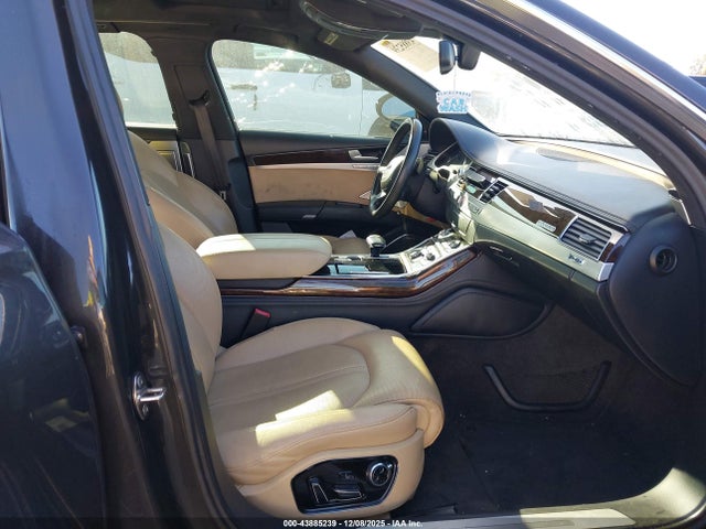 2011 AUDI A8 WAUAVAFD1BN000811 Photo 4