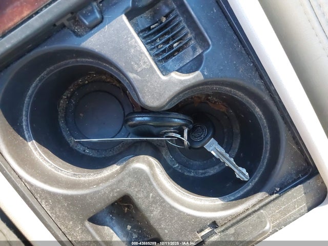 2004 CADILLAC SRX 1GYEE637140188479 Photo 10