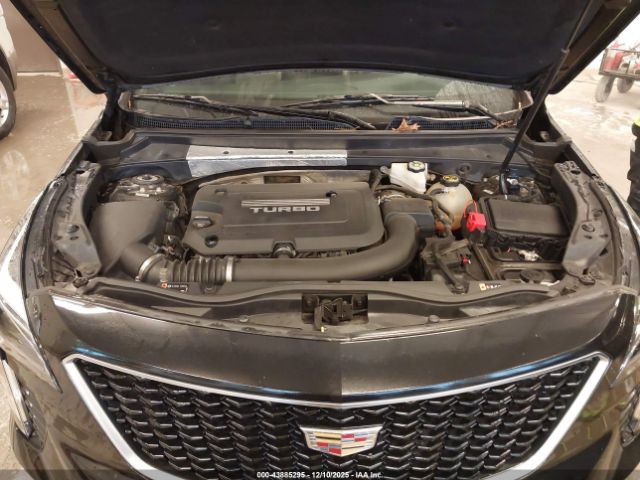 2019 CADILLAC XT4 1GYFZFR46KF167417 Photo 9