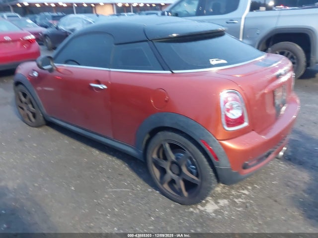 2012 MINI COOPER S WMWSX3C52CT155422 Photo 2