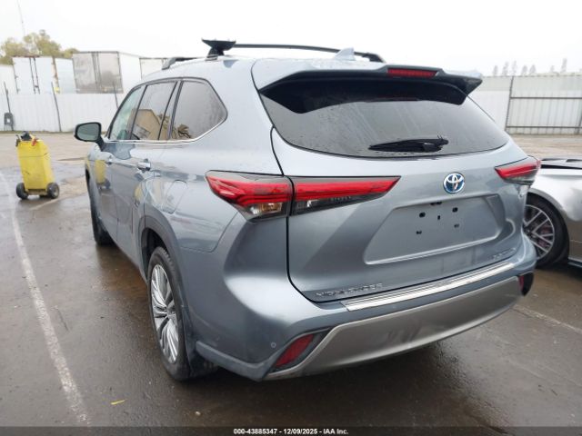 2023 TOYOTA HIGHLANDER 5TDEBRCH7PS599685 Photo 2