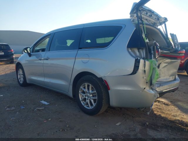 2024 CHRYSLER PACIFICA 2C4RC1BG1RR173012 Photo 2