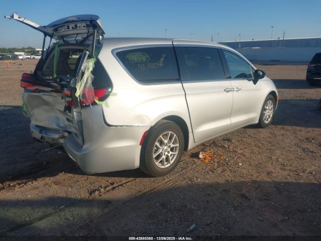 2024 CHRYSLER PACIFICA 2C4RC1BG1RR173012 Photo 3