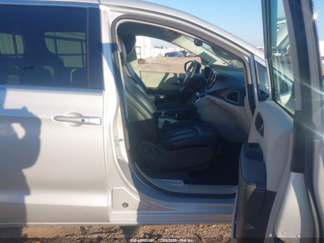 2024 CHRYSLER PACIFICA 2C4RC1BG1RR173012 Photo 4
