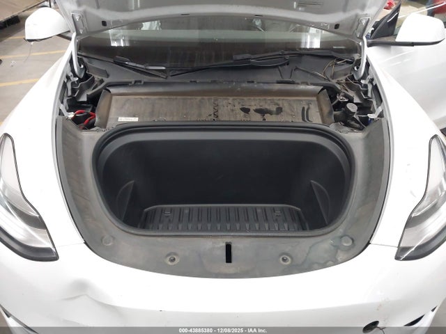 2023 TESLA MODEL Y 7SAYGDEE8PA097731 Photo 9