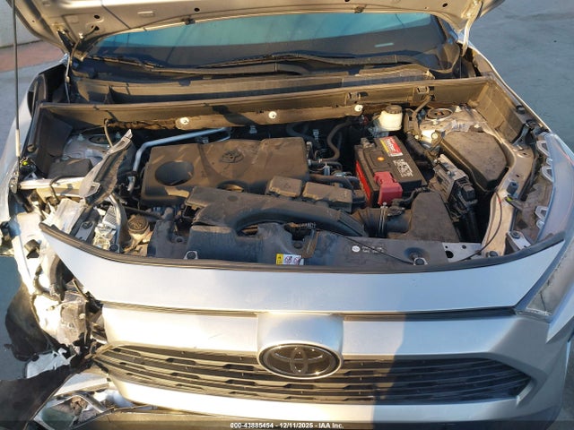 2019 TOYOTA RAV4 2T3H1RFV2KC001139 Photo 9