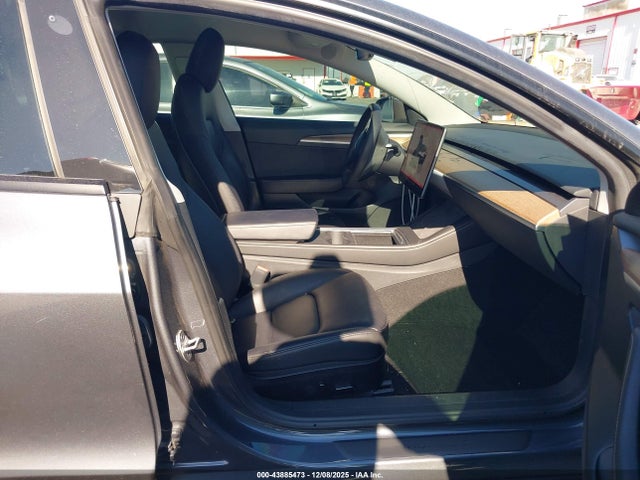 2023 TESLA MODEL 3 5YJ3E1EA5PF450387 Photo 4