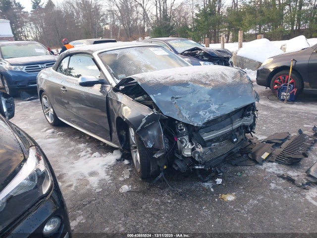 2012 AUDI S5 WAUCGAFH7CN007625