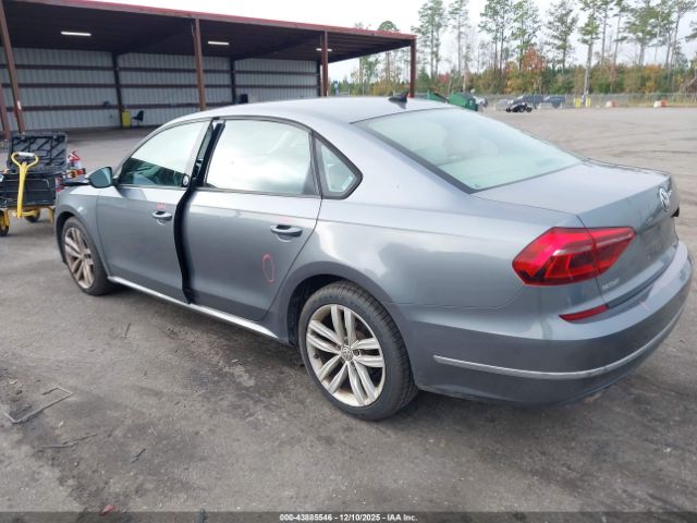 2019 VOLKSWAGEN PASSAT 1VWLA7A31KC006173 Photo 2