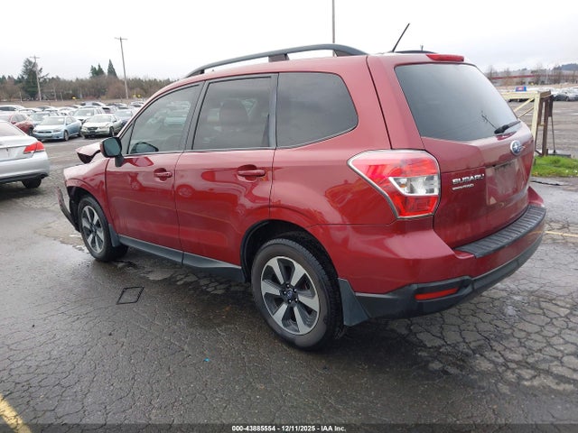 Subaru Forester 2.5i Premium 2015 JF2SJADC8FH596826 Image 3