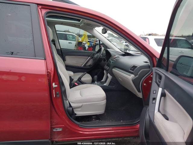 Subaru Forester 2.5i Premium 2015 JF2SJADC8FH596826 Image 5