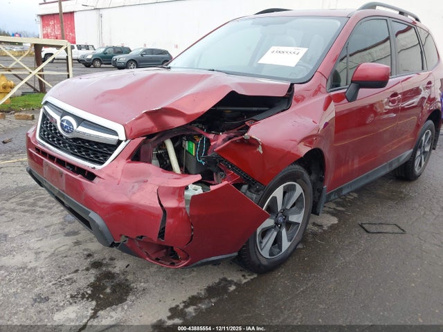 Subaru Forester 2.5i Premium 2015 JF2SJADC8FH596826 Image 6