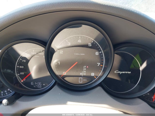 2011 PORSCHE CAYENNE WP1AA2A23BLA08302 Photo 6