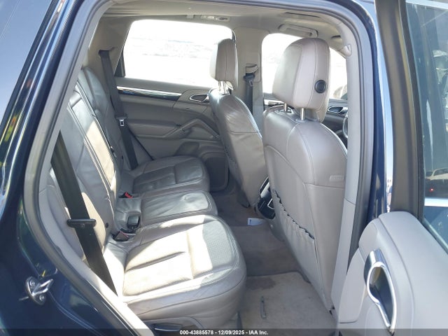 2011 PORSCHE CAYENNE WP1AA2A23BLA08302 Photo 7