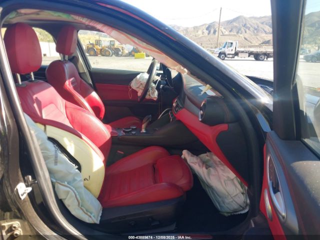 2017 ALFA ROMEO GIULIA ZARFAECN5H7538200 Photo 4