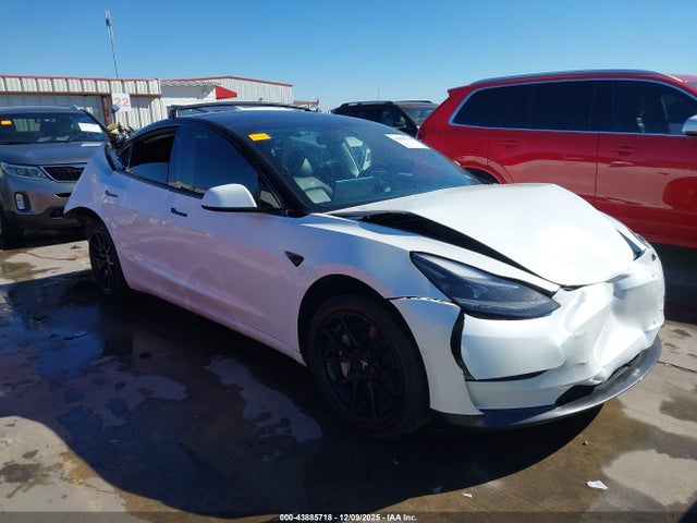 2022 TESLA MODEL 3 5YJ3E1EBXNF171796 Photo 0