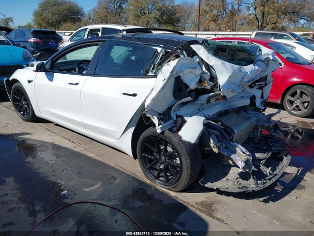 2022 TESLA MODEL 3 5YJ3E1EBXNF171796 Photo 2