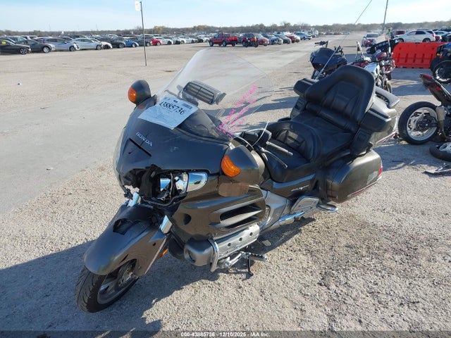 2010 HONDA GL1800 1HFSC47GXAA907477 Photo 1