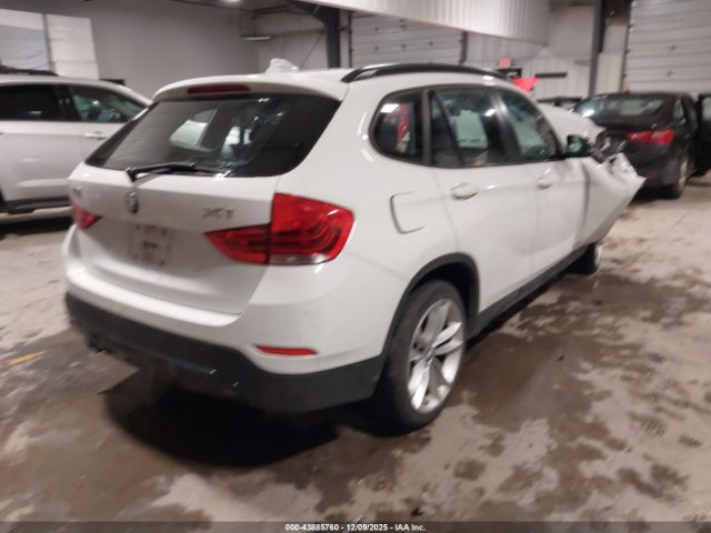 2015 BMW X1 WBAVL1C51FVY24804 Photo 3