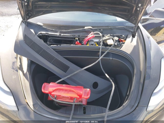2018 TESLA MODEL 3 5YJ3E1EAXJF122860 Photo 9