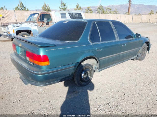 1993 HONDA ACCORD JHMCB7658PC021835 Photo 3