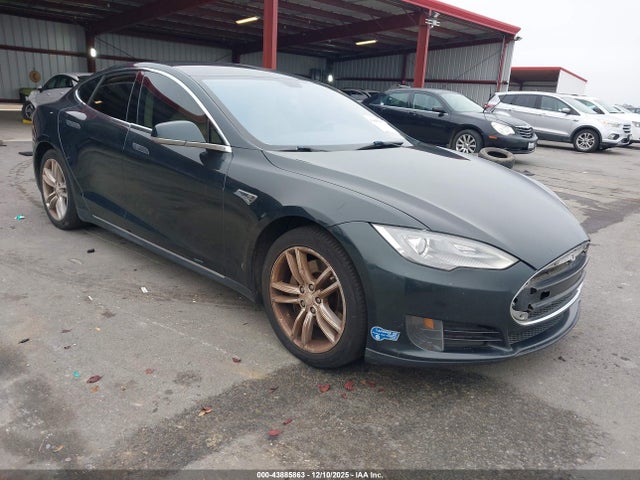 2013 TESLA MODEL S 5YJSA1CN0DFP12602 Photo 0