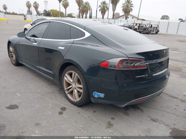 2013 TESLA MODEL S 5YJSA1CN0DFP12602 Photo 2