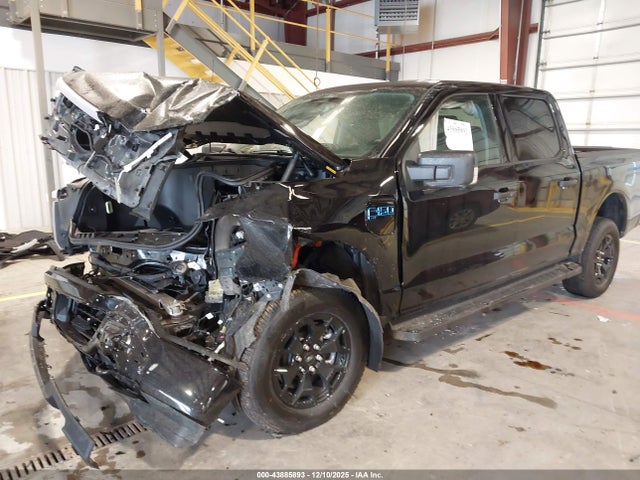 1FTVW3LK8SWG28570 Ford F-150 Lightning Xlt