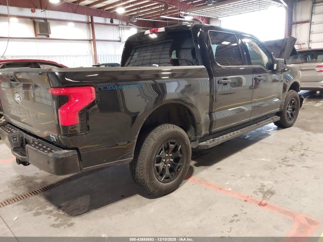 1FTVW3LK8SWG28570 Ford F-150 Lightning Xlt