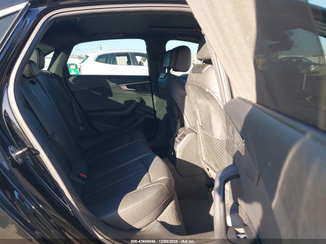2017 AUDI A4 WAUFNAF42HN071109 Photo 7