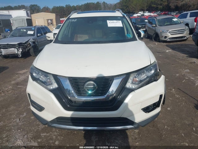JN8AT2MT0JW485268 Nissan Rogue Sl