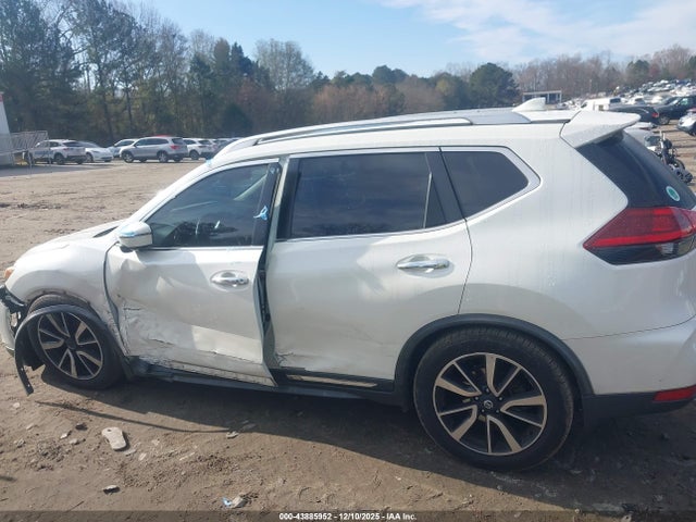 JN8AT2MT0JW485268 Nissan Rogue Sl